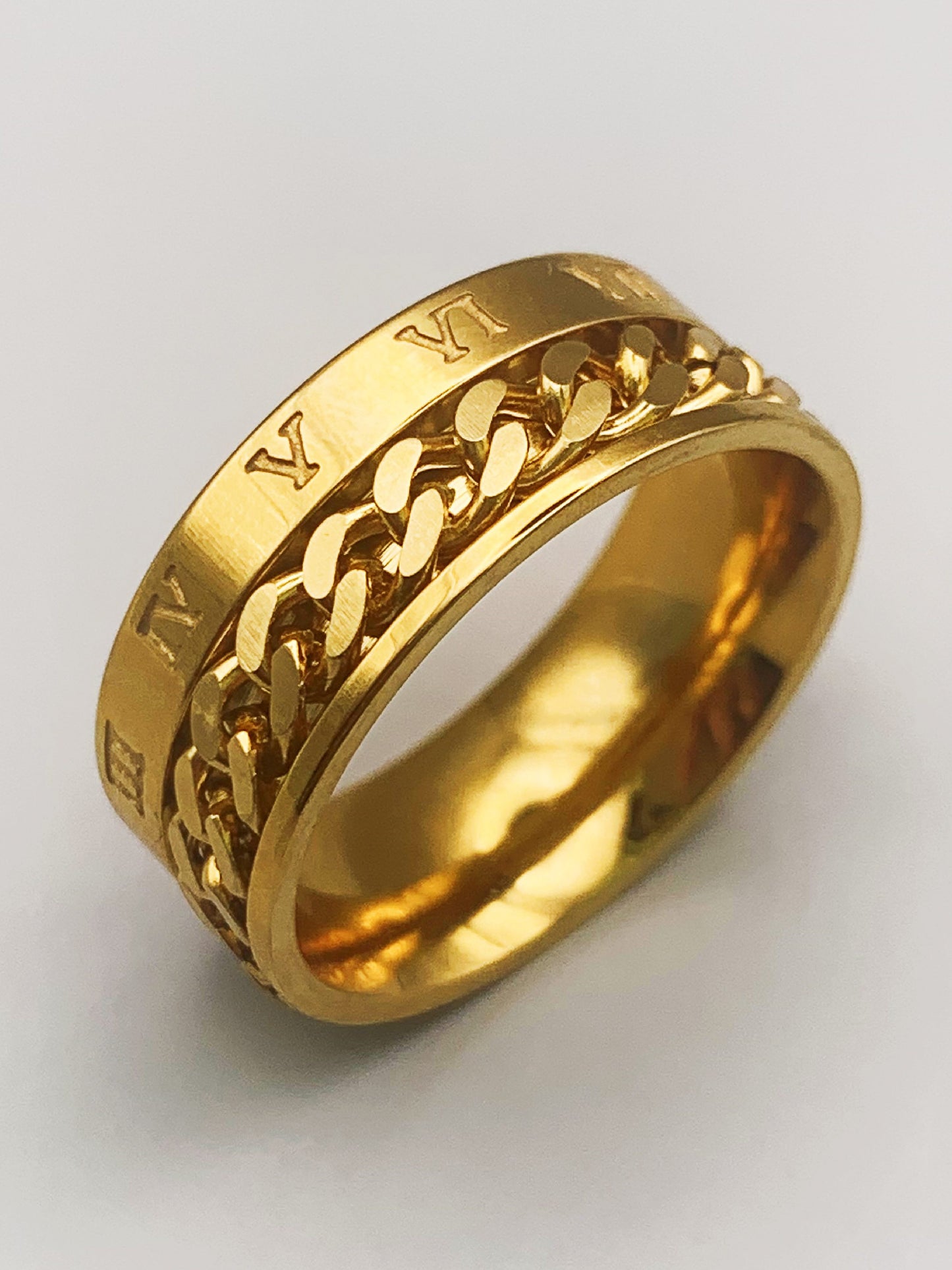 8mm Gold Chain Band Ring in Stainless Steel