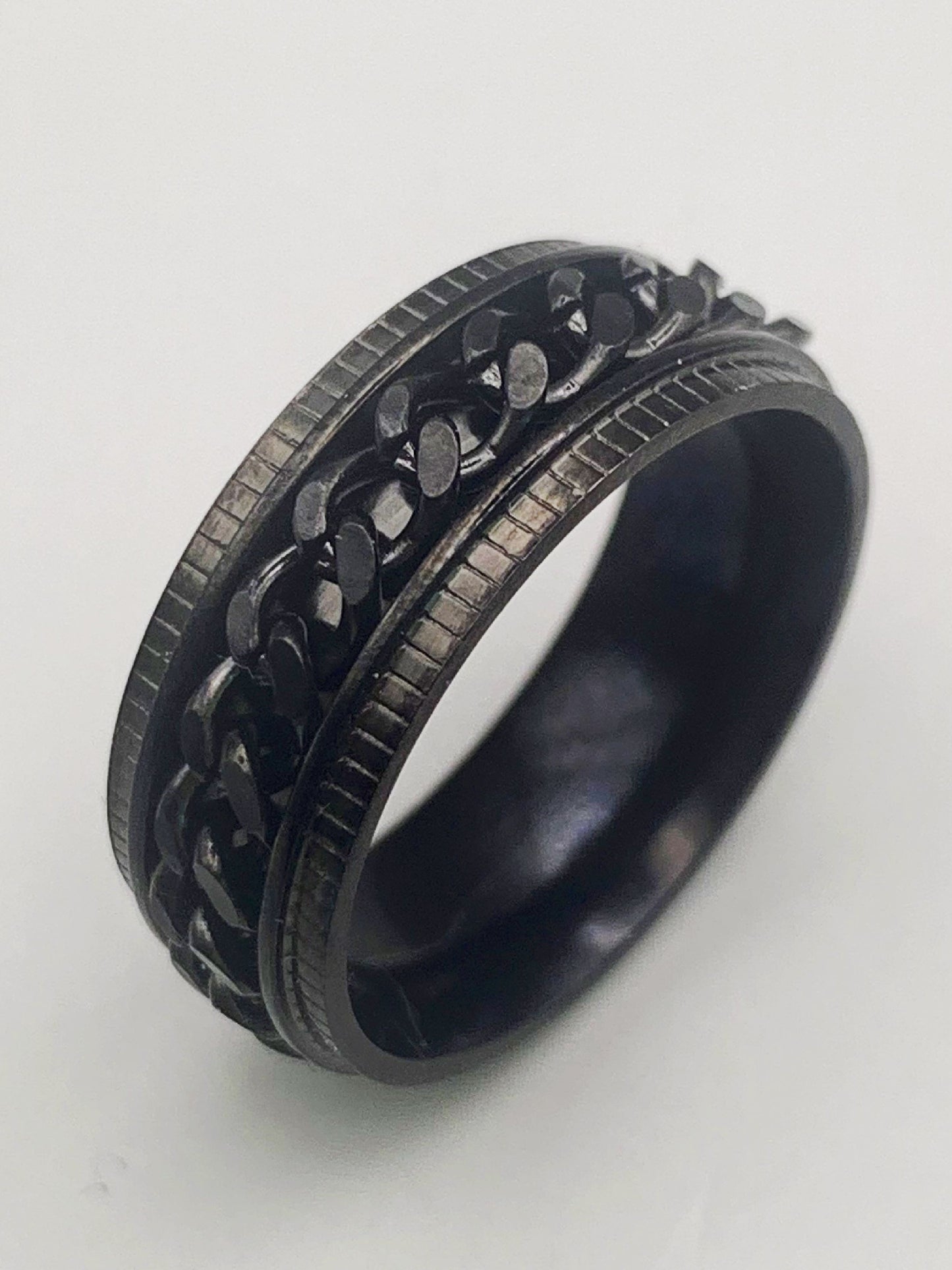 8mm Black Chain Band Ring in Stainless Steel