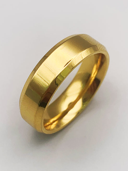 6mm Gold Band Ring in Stainless Steel